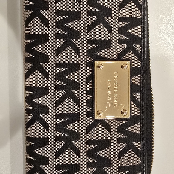 Wallet - Picture 7 of 8